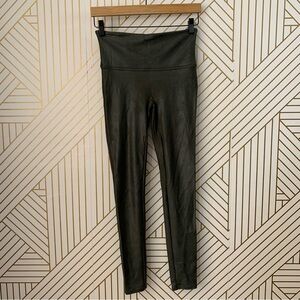 SPANX Faux vegan Leather Olive Green Leggings high rise sculpting leggings M